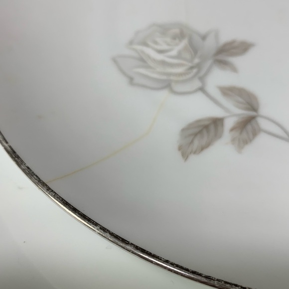 Noritake China Rosay dinner set - Picture 7 of 15